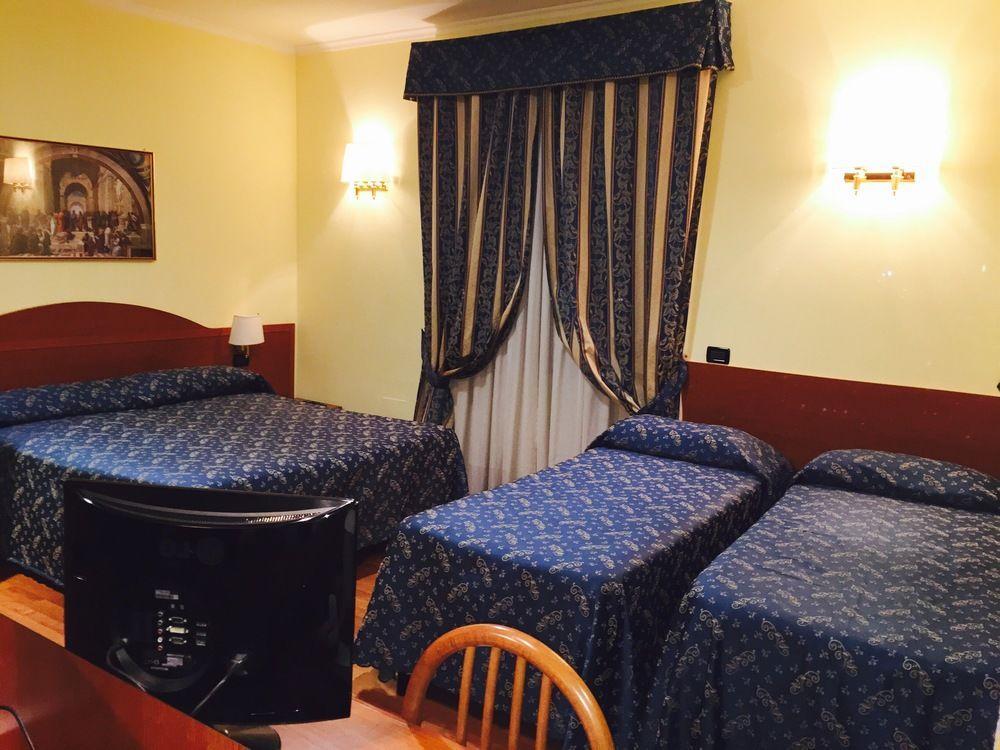 Rest Guesthouse Roma Ngoại thất bức ảnh
