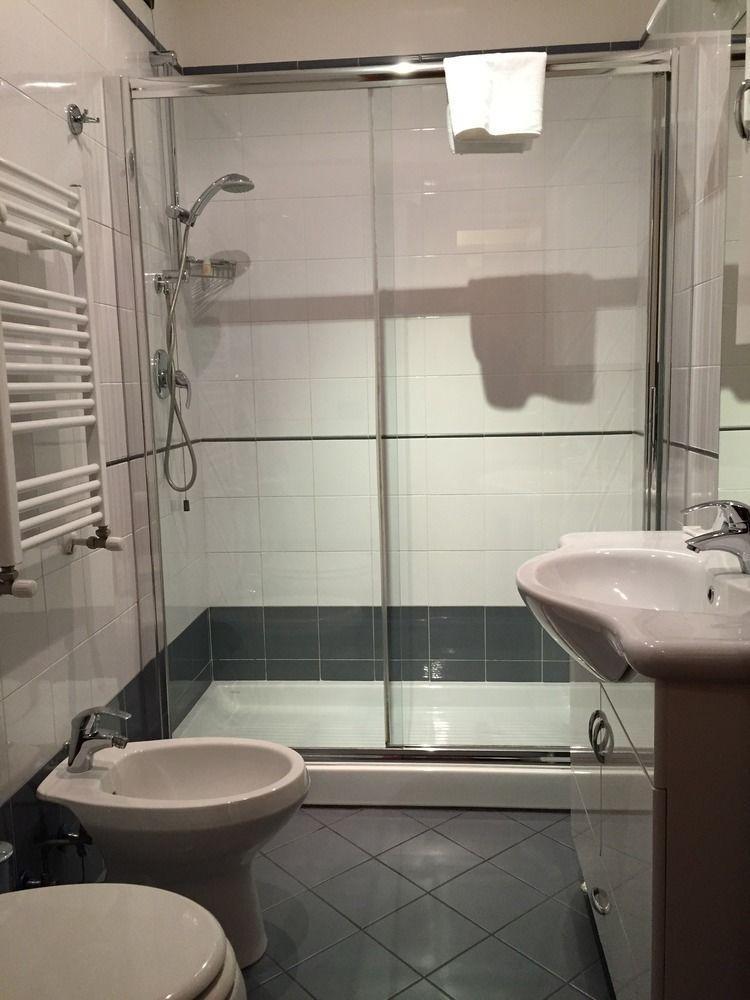 Rest Guesthouse Roma Ngoại thất bức ảnh
