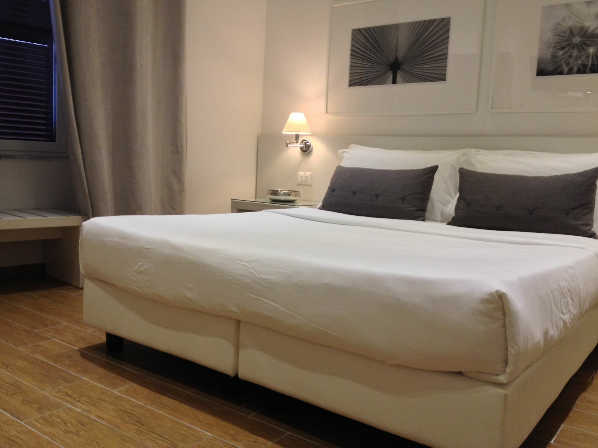 Rest Guesthouse Roma Ngoại thất bức ảnh